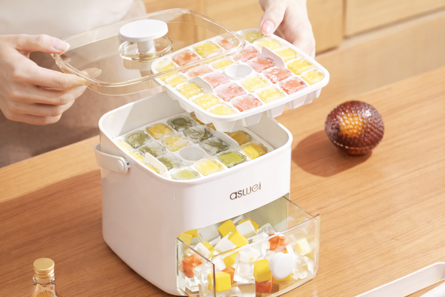 Large Ice Cube Tray with Lid